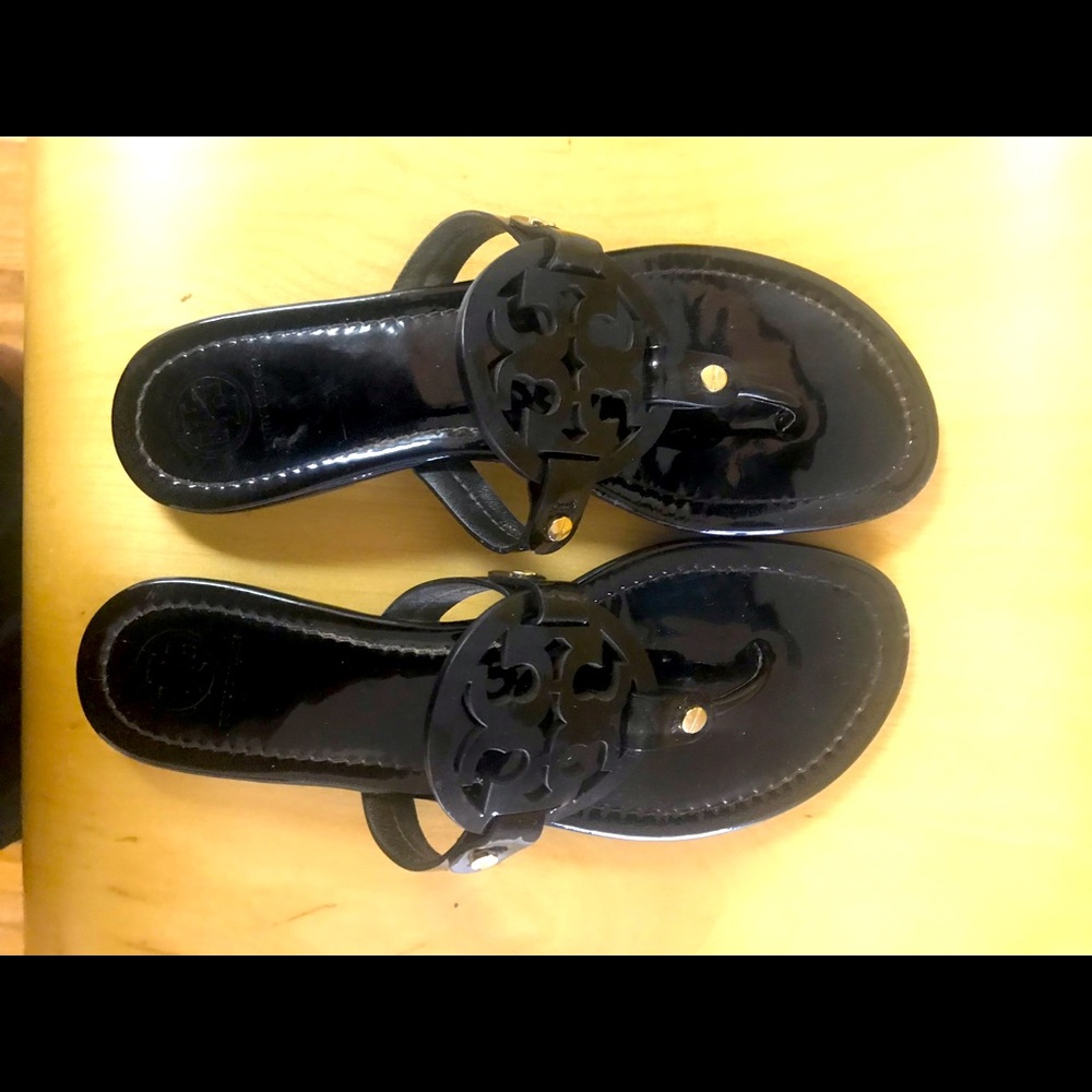 Tory Burch signature patent leather flats